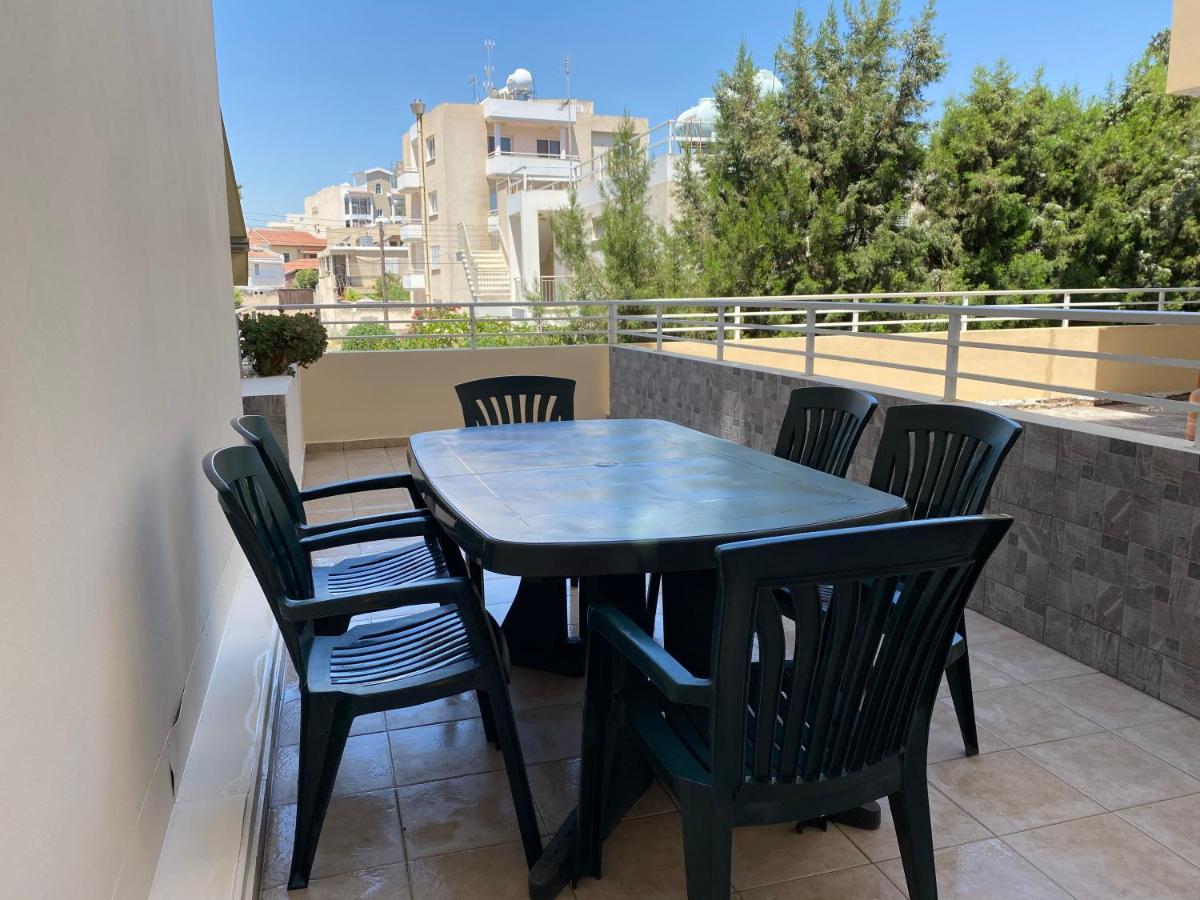 Holiday City Center Appartement Larnaca Buitenkant foto